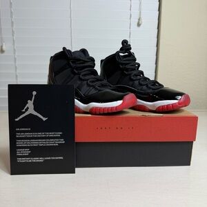 Jordan Retro OG Bred 11 2019 size 5Y High Top